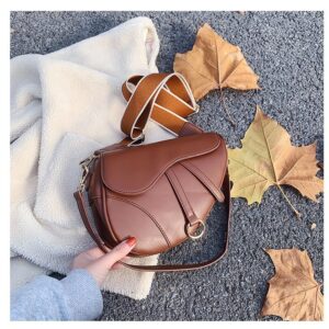 Small Crowdsourcing Bag Women's Bag 2023 New Fashion Women's Shoulder Bag Chanel Style Crossbody Bag Portable Semicircle Saddle Bag - Image 3