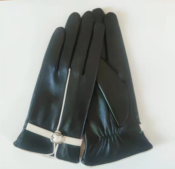 Women's Lambskin Touch Screen Leather Gloves