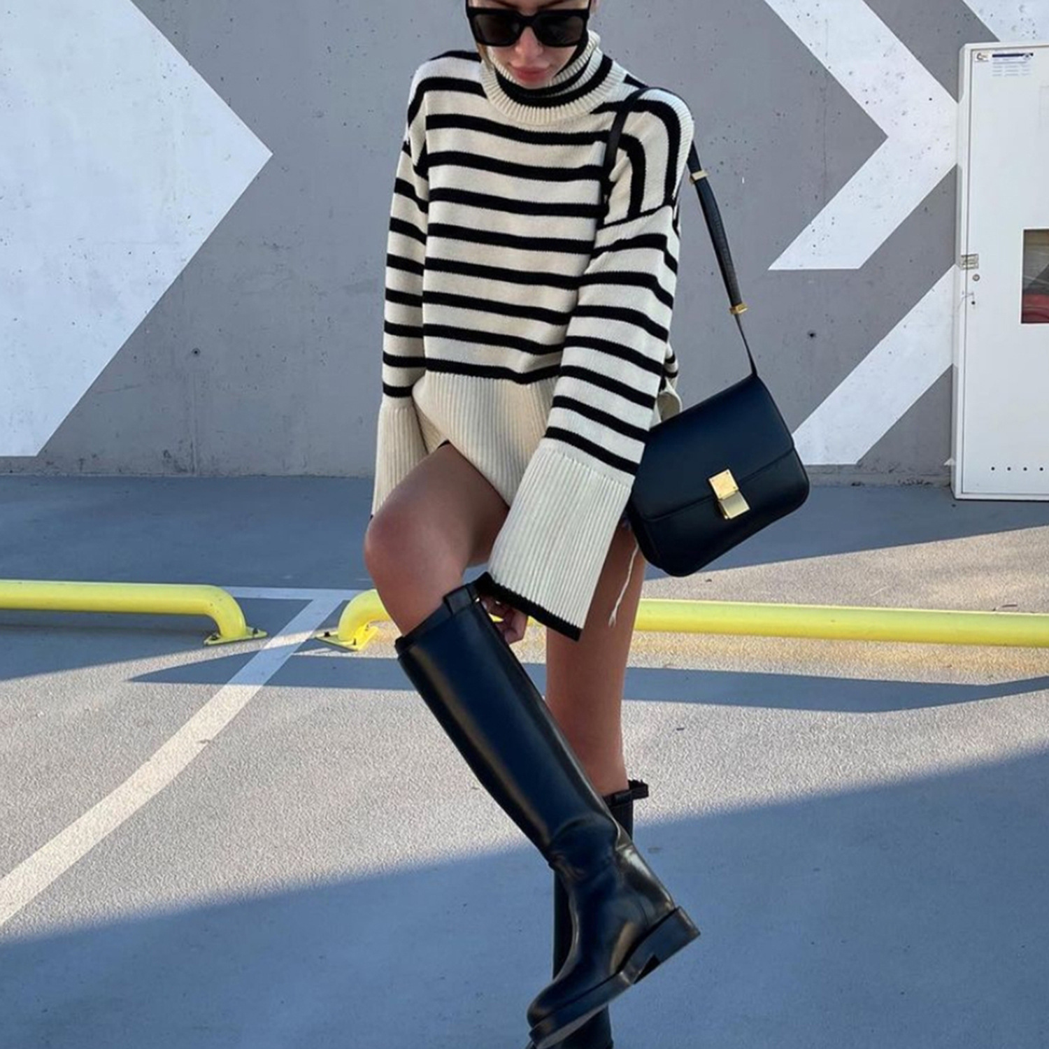 High-necked Knitted Striped Slit Sweater/Top